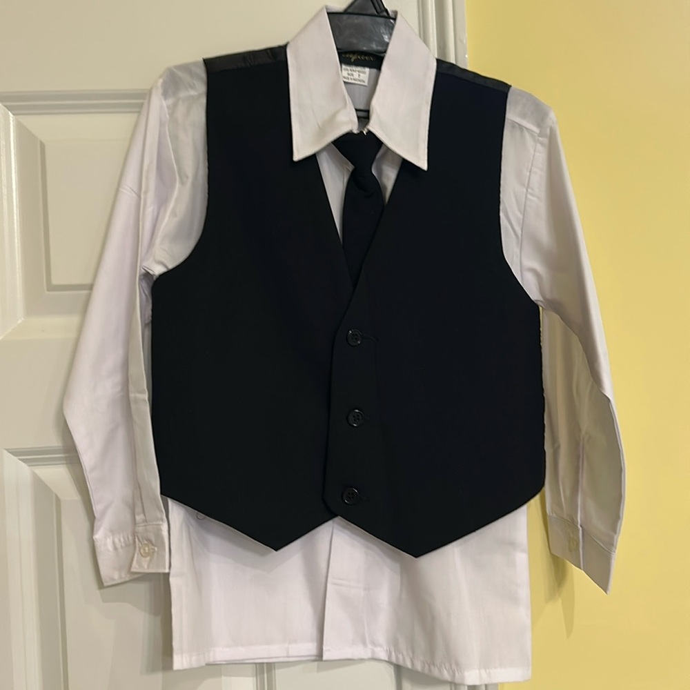 3 piece boys size 7 white dress shirt, black vest and tie